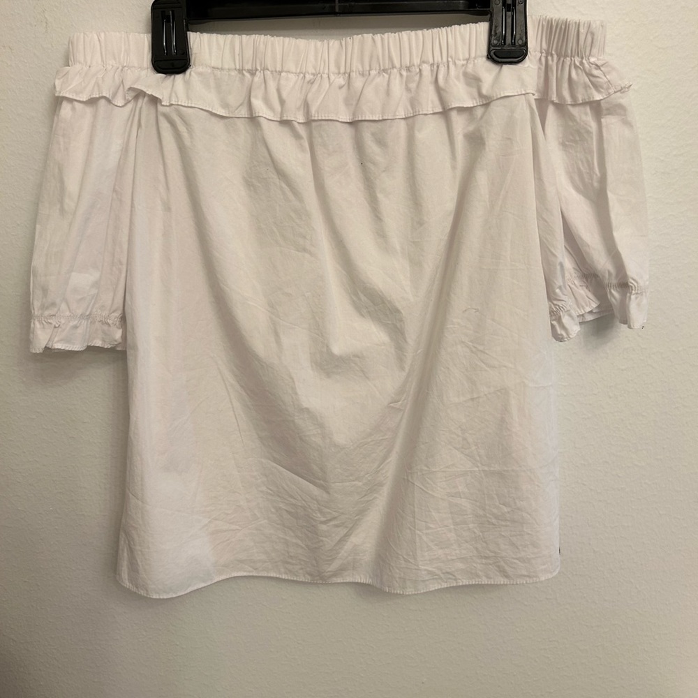 White Vineyard Vines x Target Off the shoulder top